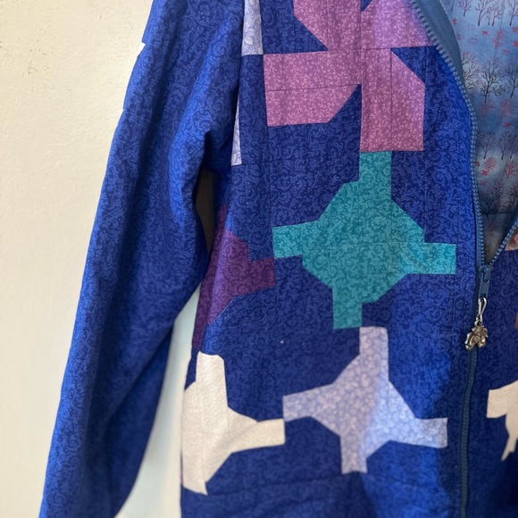 Large quilt hooded jacket - Picture 5 of 6